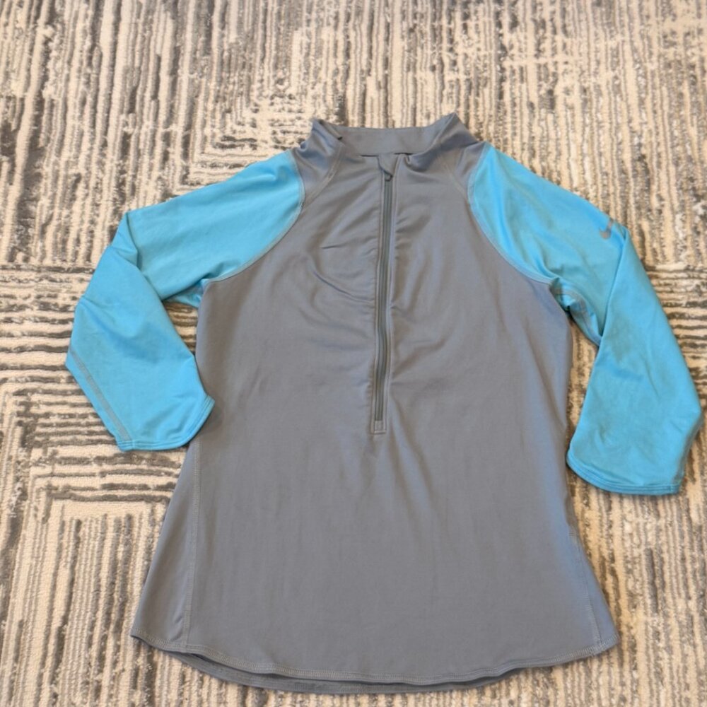 Nike women's medium blue/gray dri-fit 3/4 zip shirt
